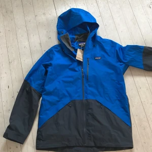 Patagonia Men’s snowshot Jacket  - Oanvänd Helt ny patagonia skidjacka med RECCO reflector. Nypris 3500:- 