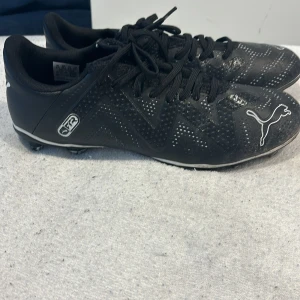 Fotbollsskor  - Fotbollsskor