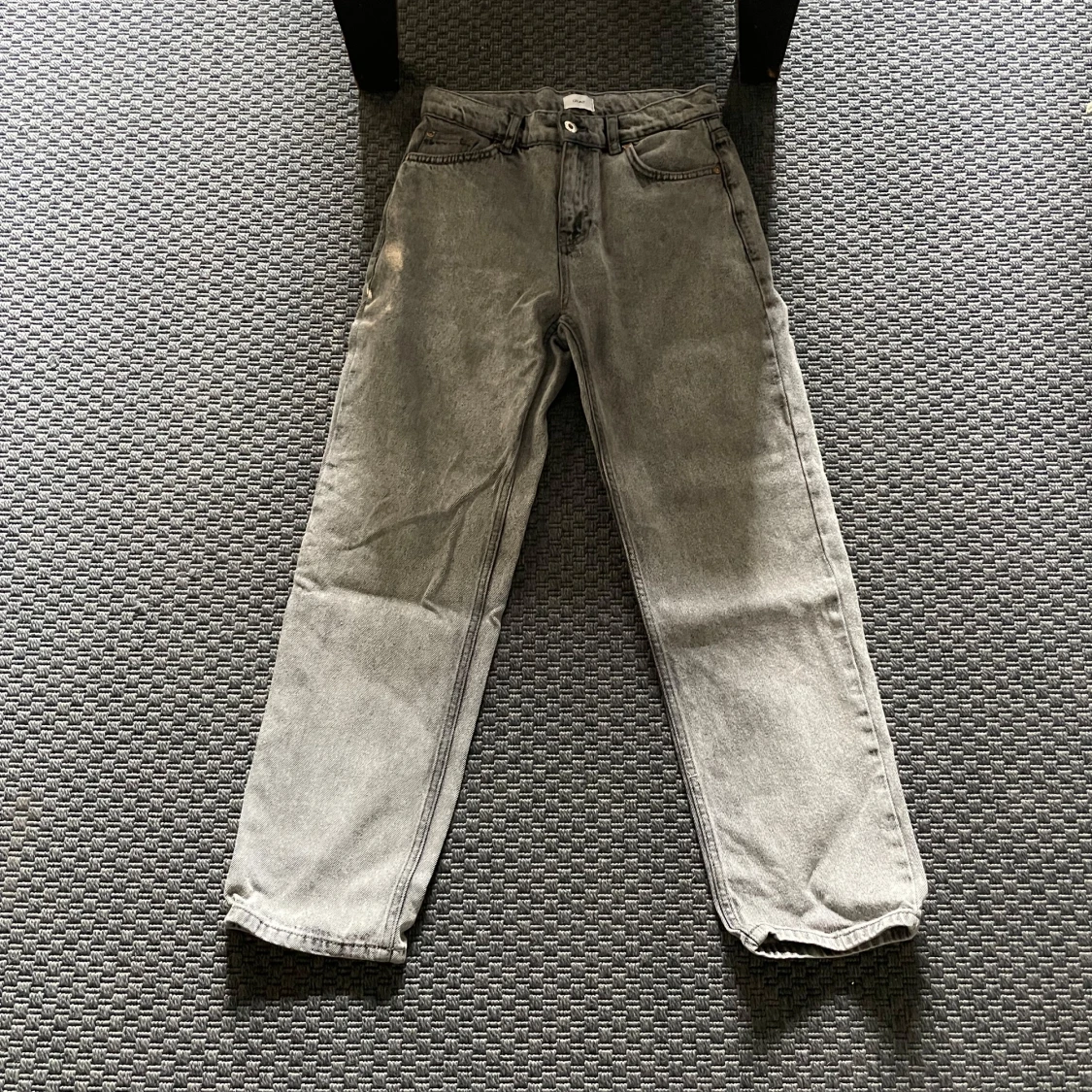 Grå jeans från Grunt
