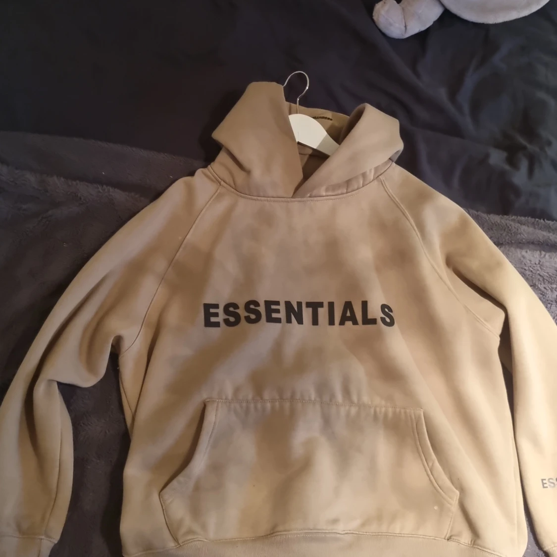 Essiential hoddie i storlek s - 90