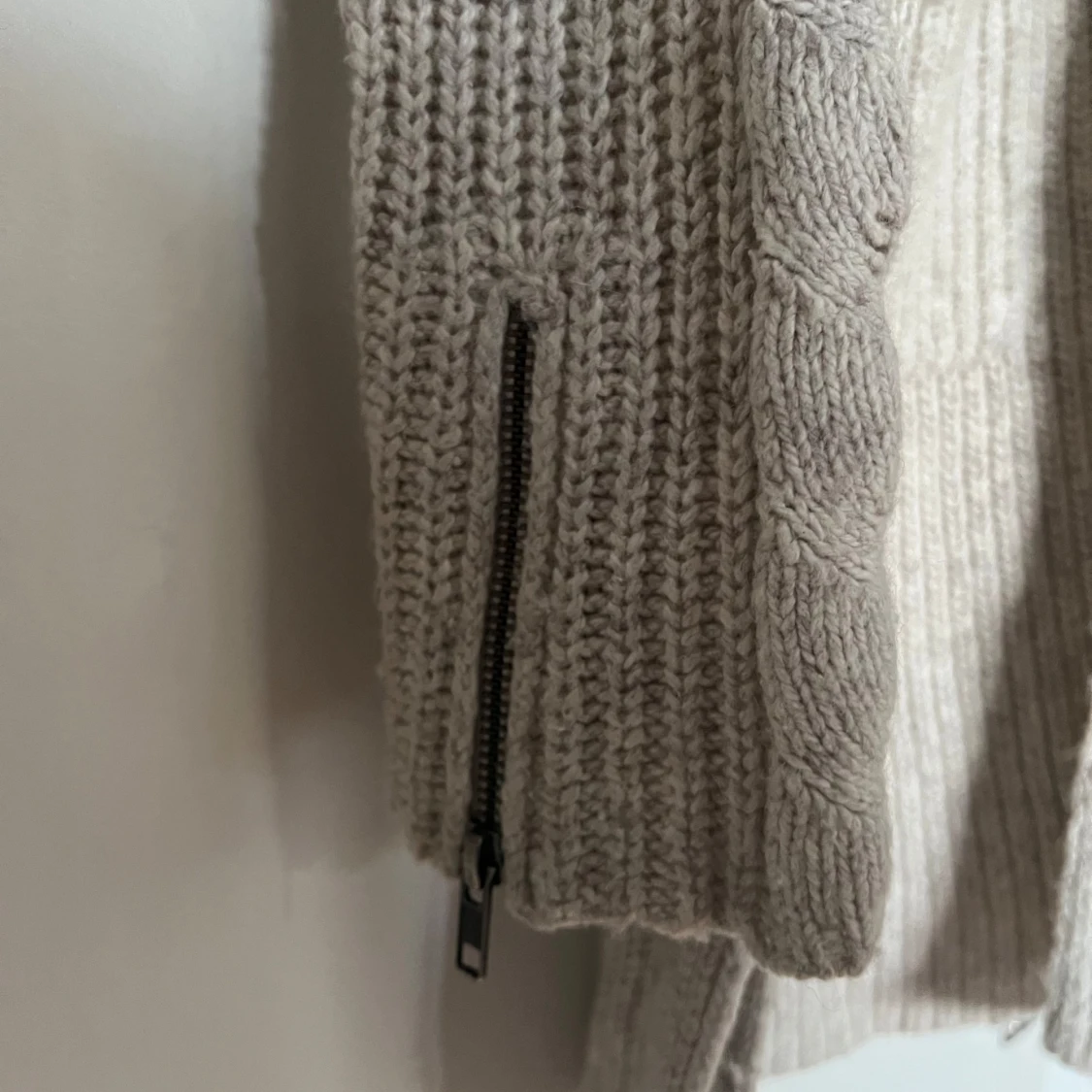 Stickad Odd Molly kofta - 28