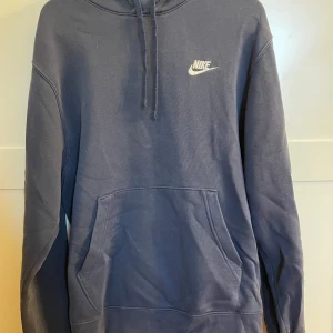 Nike hoodie - Jätte fin blå Nike hoodie.