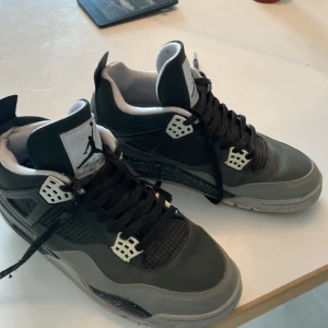 Jordan 4 fear pack - Använda i 3 månader kvitto saknas. 
