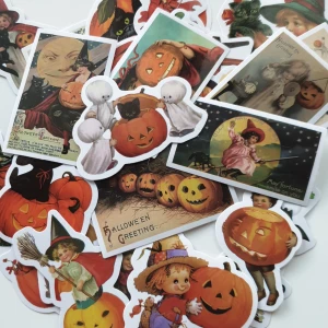 25st gammaldags stil halloween klistermärken/stickers  - Klistermärken/stickers Motiv: halloween klistermärken med gammaldags stil  Antal: 25st Skick: ny/oanvänd Kul att använda till pyssel, scrapbooking och annat. Kan tex användas till att dekorera din bärbara dator, skateboard, resväska,  