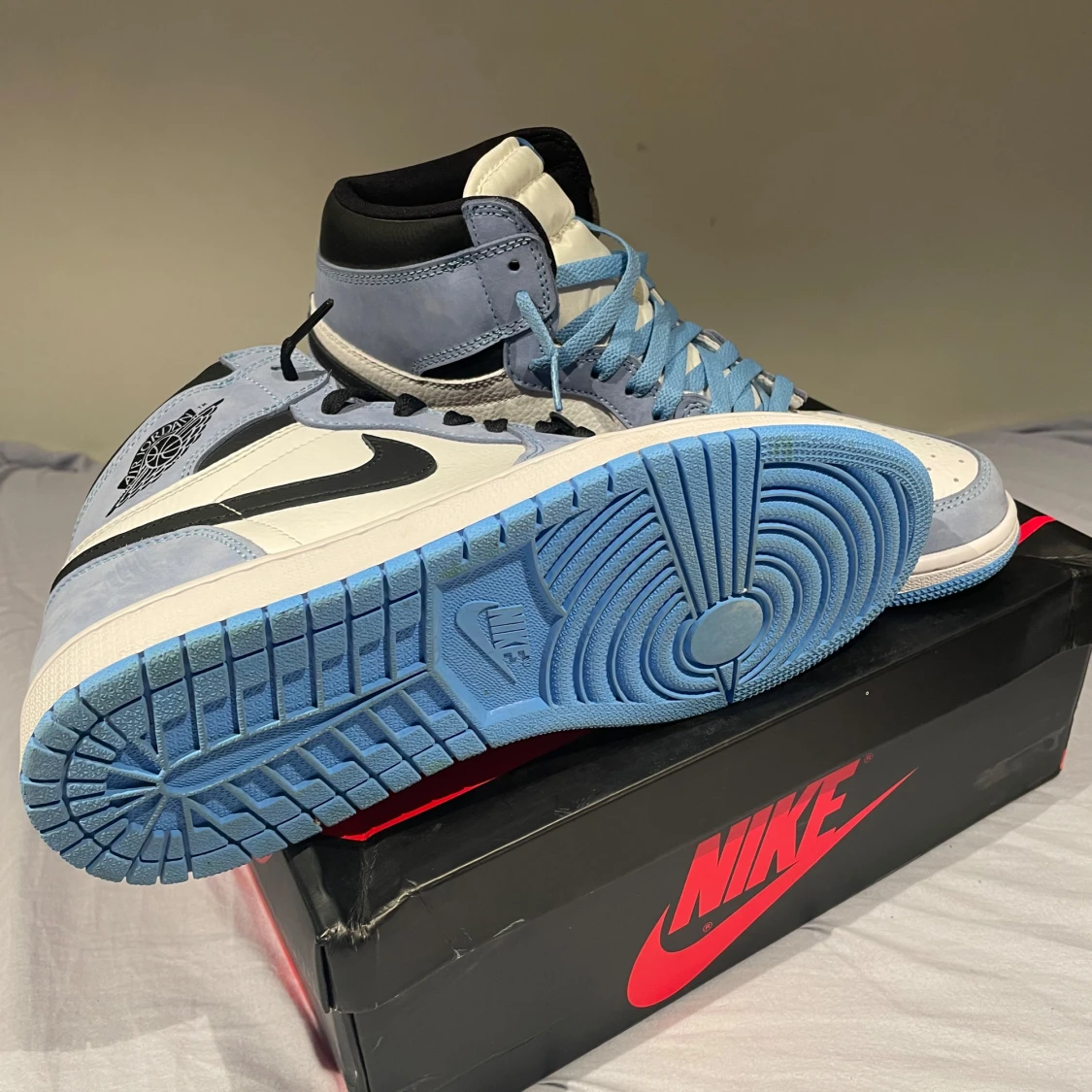 Jordan 1 UNC High - 92