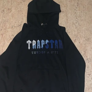 Trapstar set - Trapstar set  Storlek S  Köpta på trapstar hemsida 