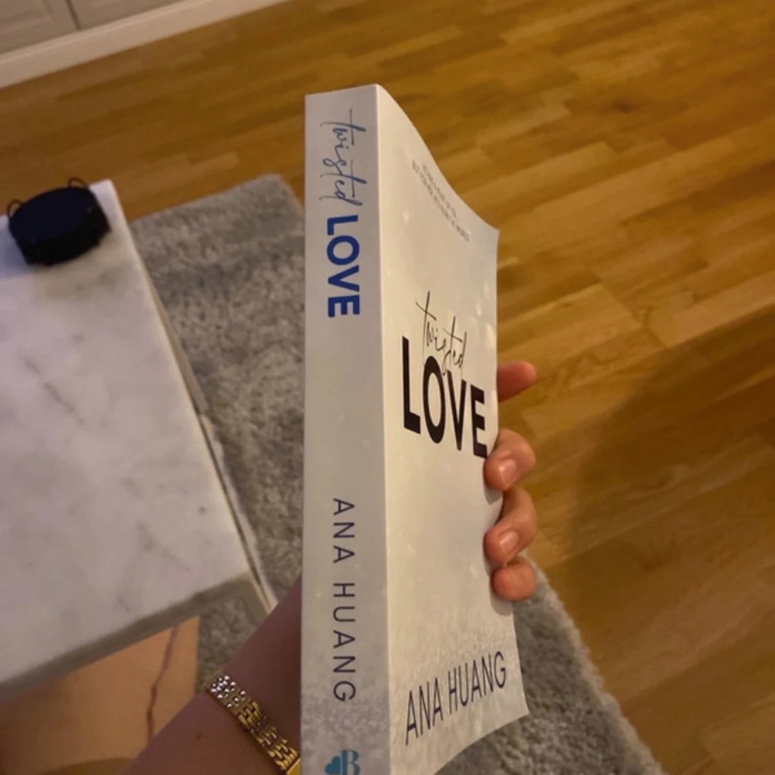 Boken twistens love av Ana Huang - 90