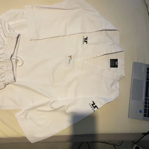 Taekwondo dräkt - Helt nytt aldrig använt 