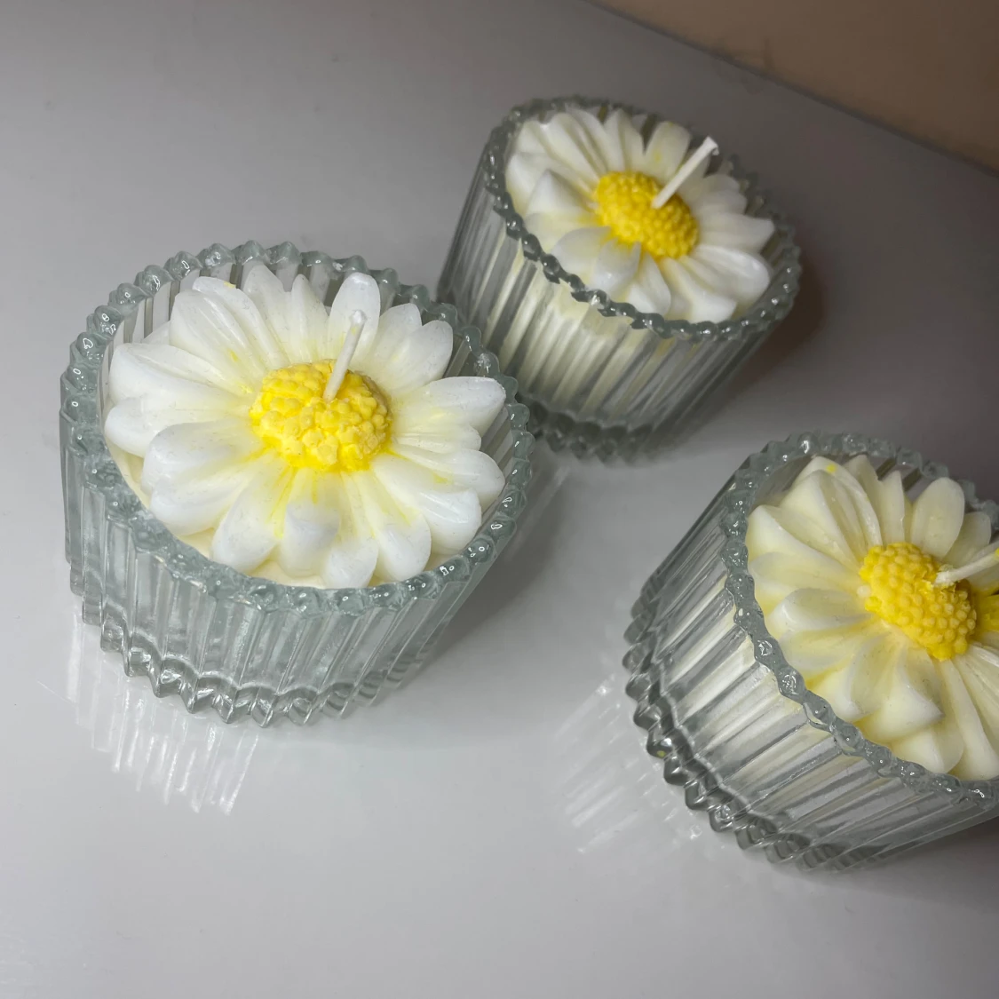 Blomformade ljus i glasburkar - 91