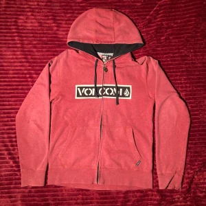 Vintage Volcom zip up - Fet zip up från Volcom surf.co (Ge gärna pris förslag och så accepterar jag gärna)