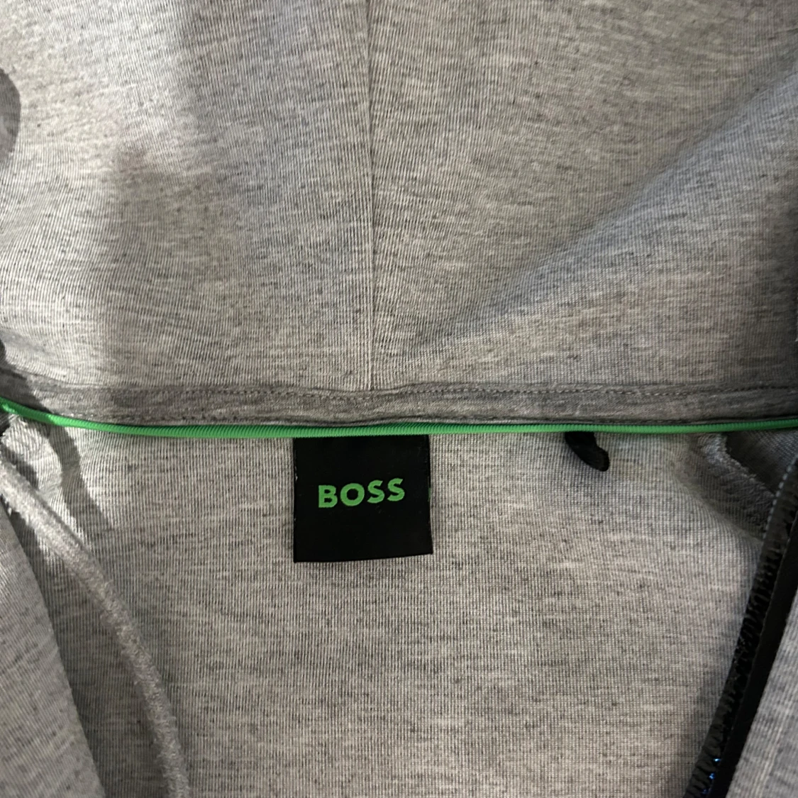 Boss hoodie i grå färg - 2