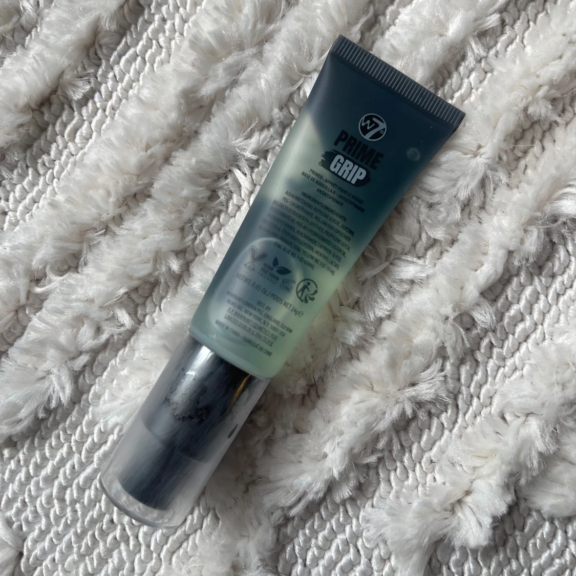 W7 Prime Grip Primer - 1