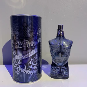 Le Male Lover Jean Paul Gaultier - Säljer min Jpg lover då jag tröttnat. Det är ungefär 110/125 ml kvar.  Skriv för funderingar
