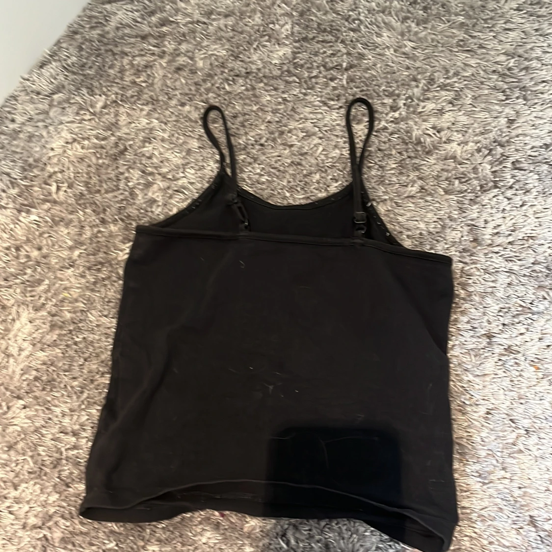 Svart linnetopp från 157 - 2