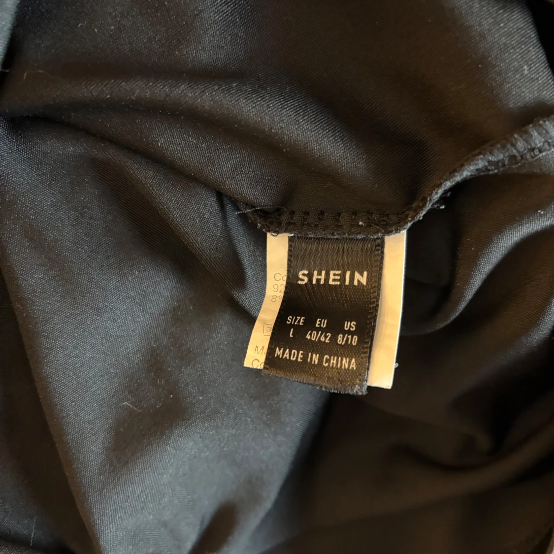 Svart långärmad tröja från Shein - 3