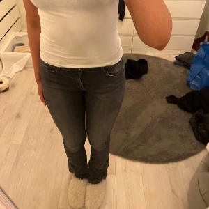 Ltb jeans fallon - Superfina jeans från Ltb i modellen fallon. Nästan aldrig använda💕