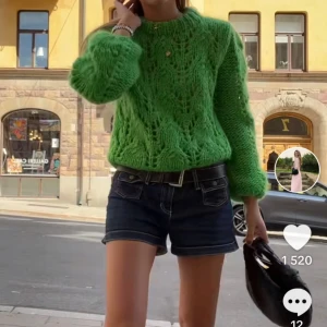 Grön stickad tröja Ganni  - Väldigt bra skick. S