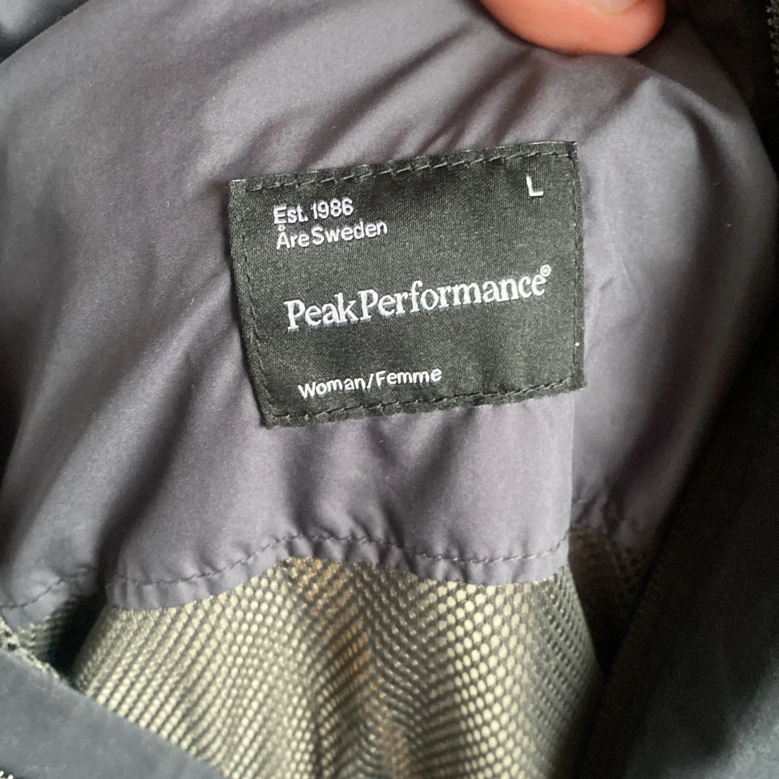 Svart vindjacka från Peak Performance - 1