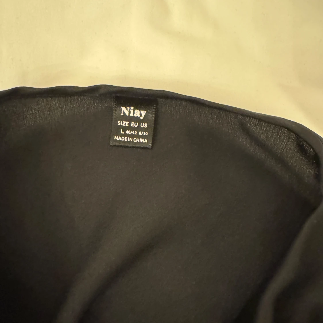 Svart blus från Niay - 3