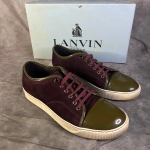 Lanvin toecap sneaker - Mycket fint skick | Size UK 9 vilket motsvarar 43 men passar även 44  | Fraktar inom 24 timmar spårbart med postnord eller instabox | inget medföljer