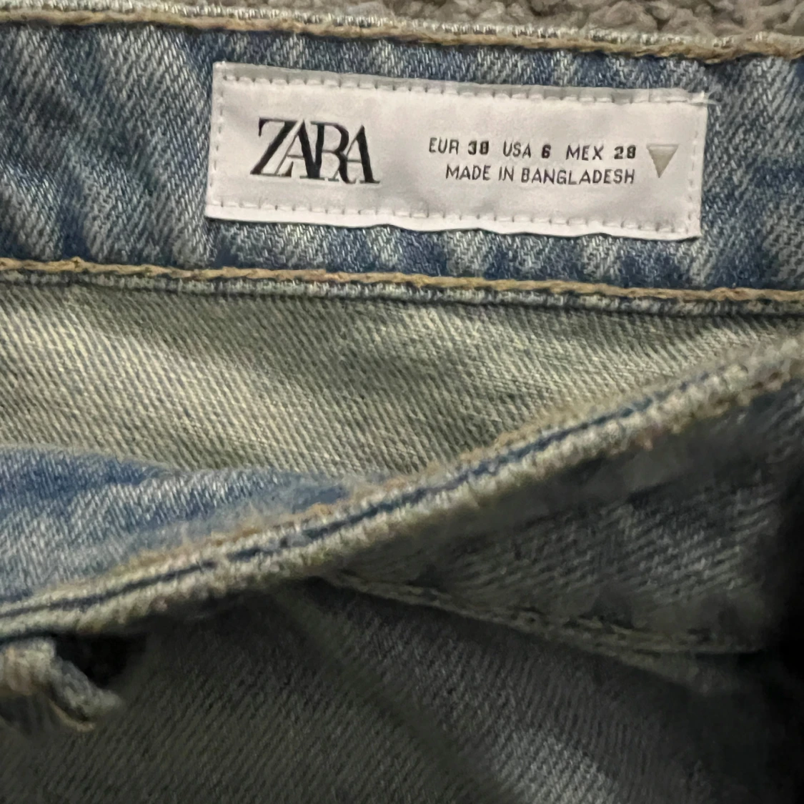 Jeansshorts från Zara - 91
