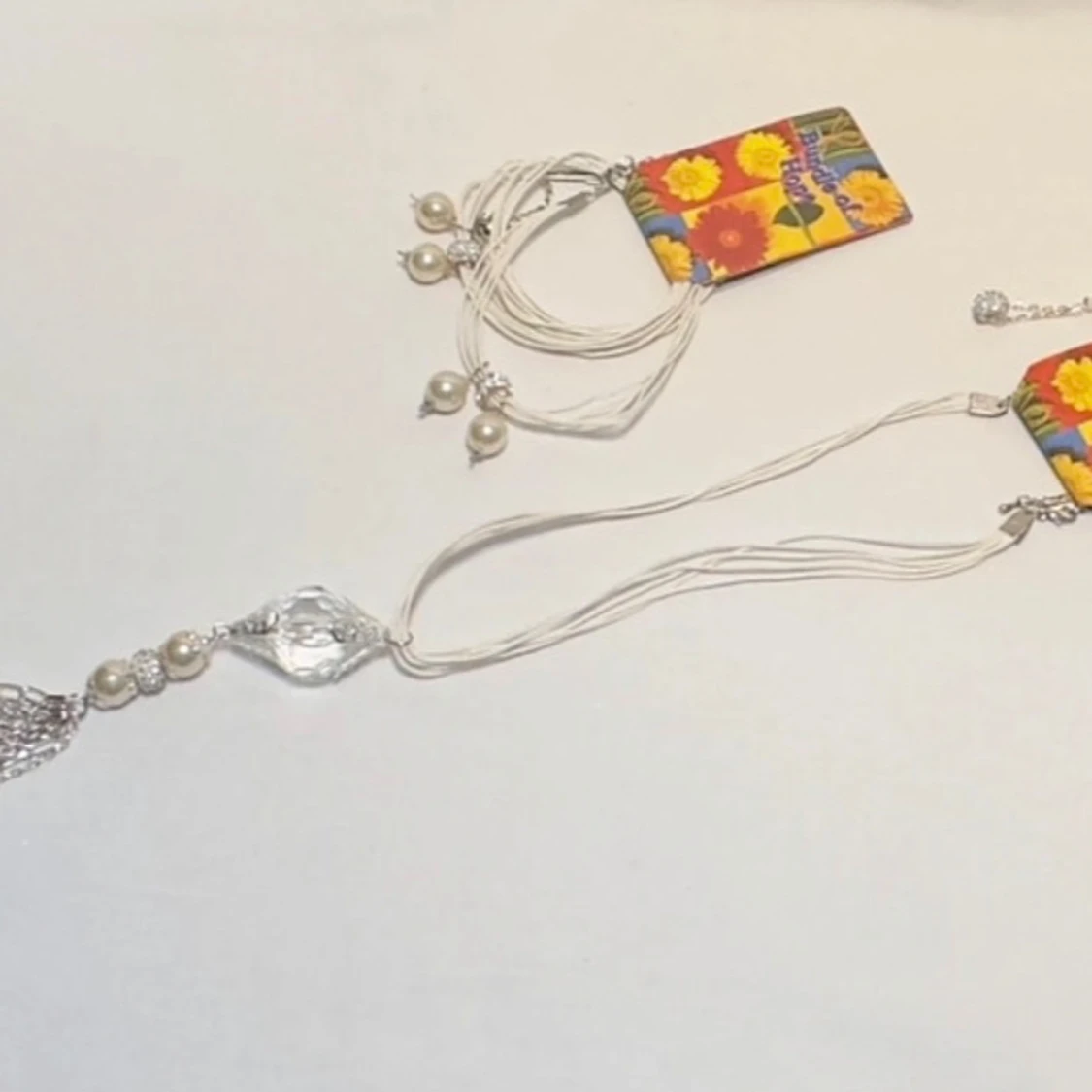 Elegant set med halsband och örhängen i silver - 91