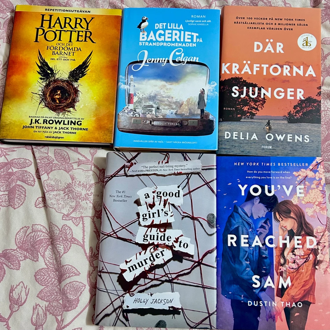 Böcker i nyskick 📚  - 93