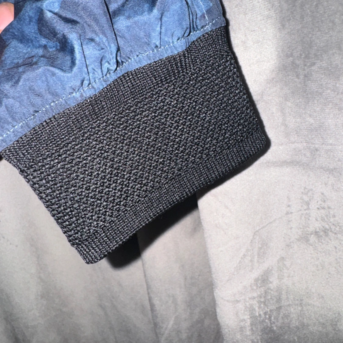 Blå camouflage bomberjacka från J.Lindeberg - 2