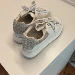 Steve Madden sneakers  - Använt skick