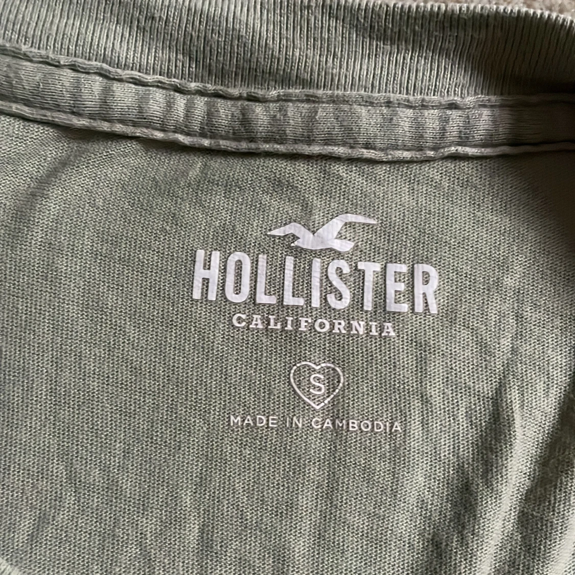 Grön t-shirt från Hollister - 91