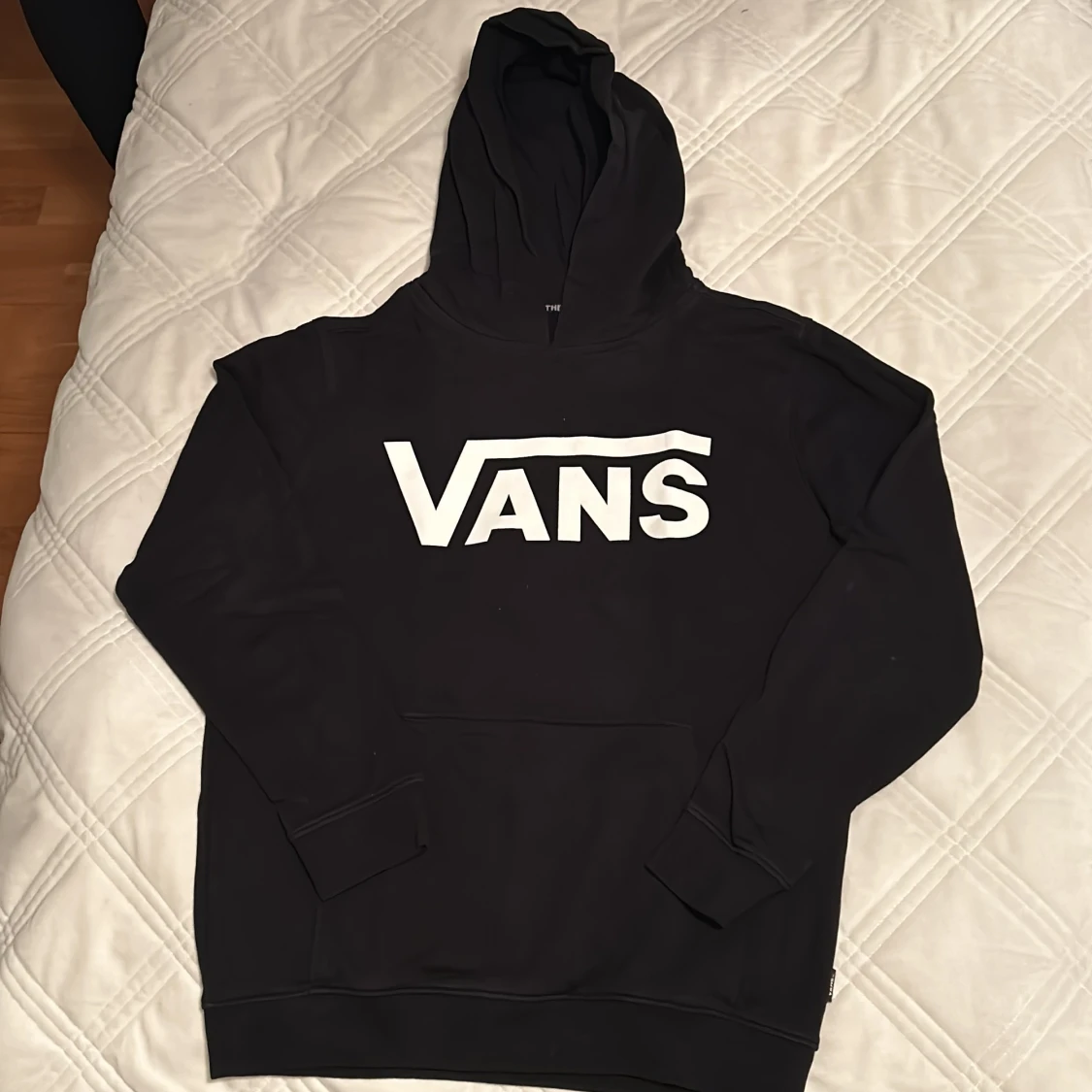 Svart hoodie från Vans