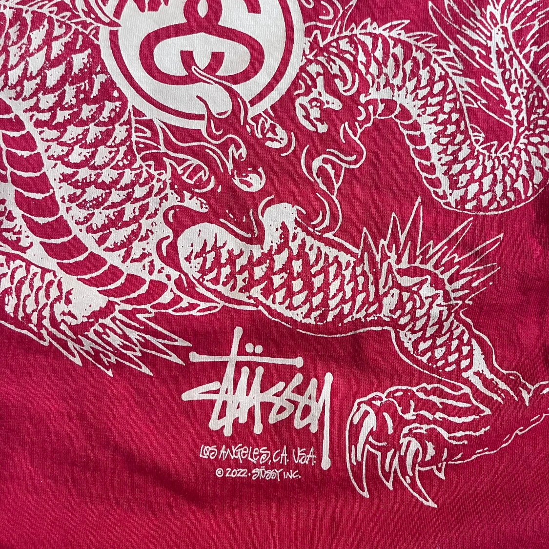 Röd Stüssy t-shirt med draktryck - 93