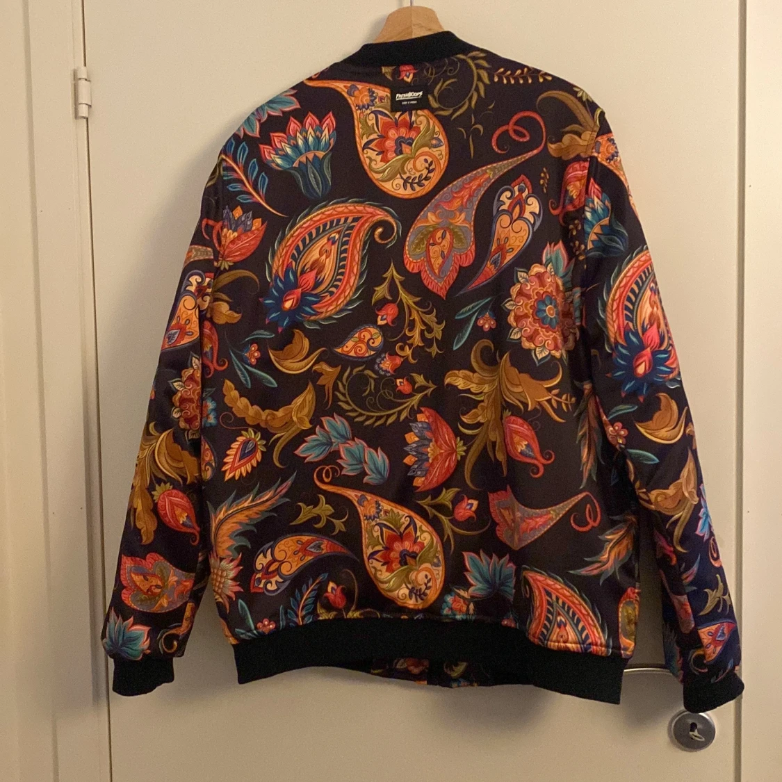 Färgglad bomberjacka från Freshhoods - 2