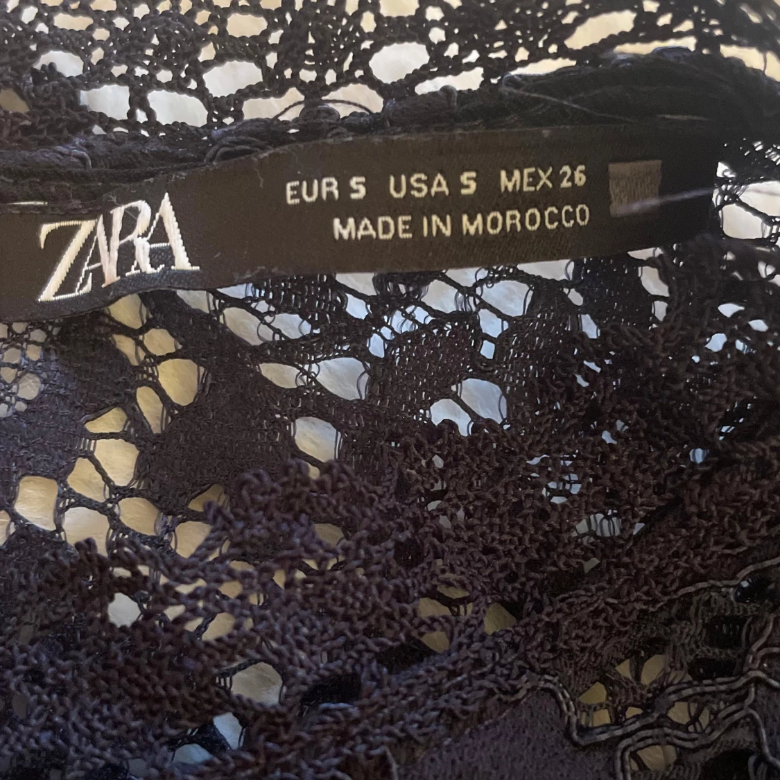 Svart spetslinne från Zara - 1