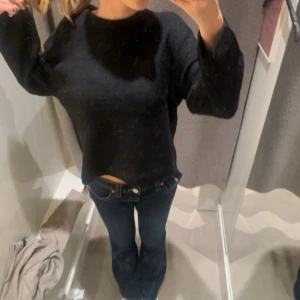 svart stickad tröja - från gina💕