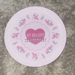 My melody talrik 2019 - En fin plast talrik med my melody på. Priset kan så klart diskuteras!