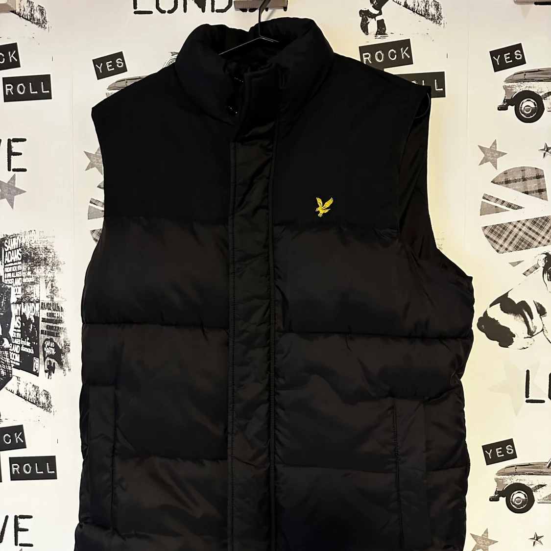 Lyle and scott Svart dunväst