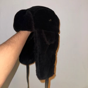 Ushanka hat - Warm Winter Velvet Thick Hat With Ear Protection For Men Women  New!