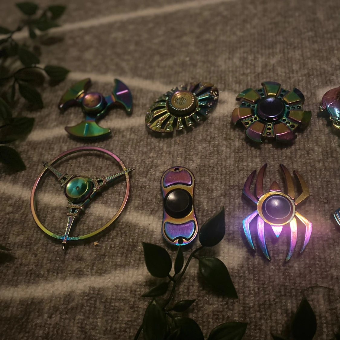 10st regnbågiga fidget spinners  - 1