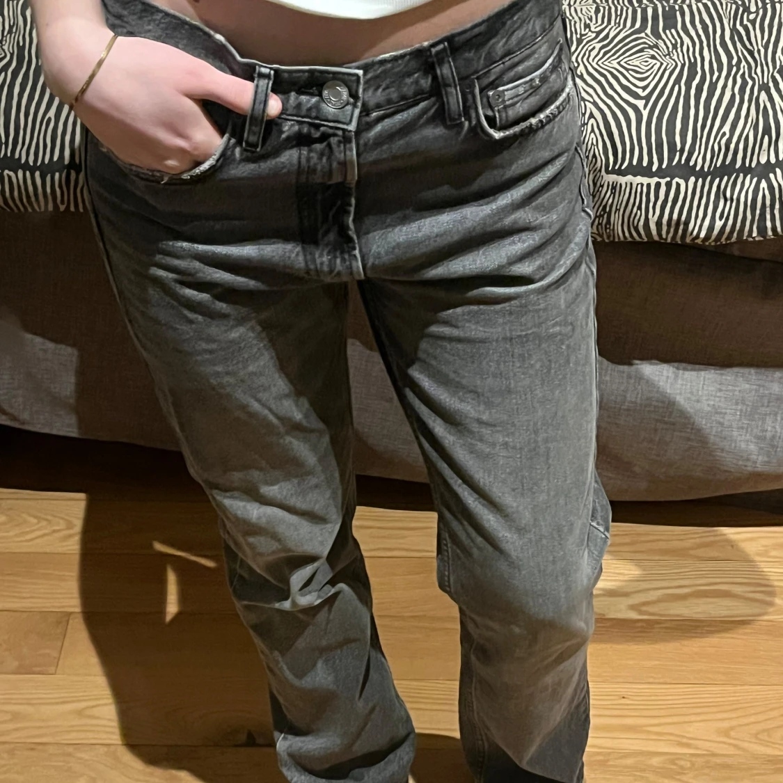 Grå jeansbyxor Zara  - 1