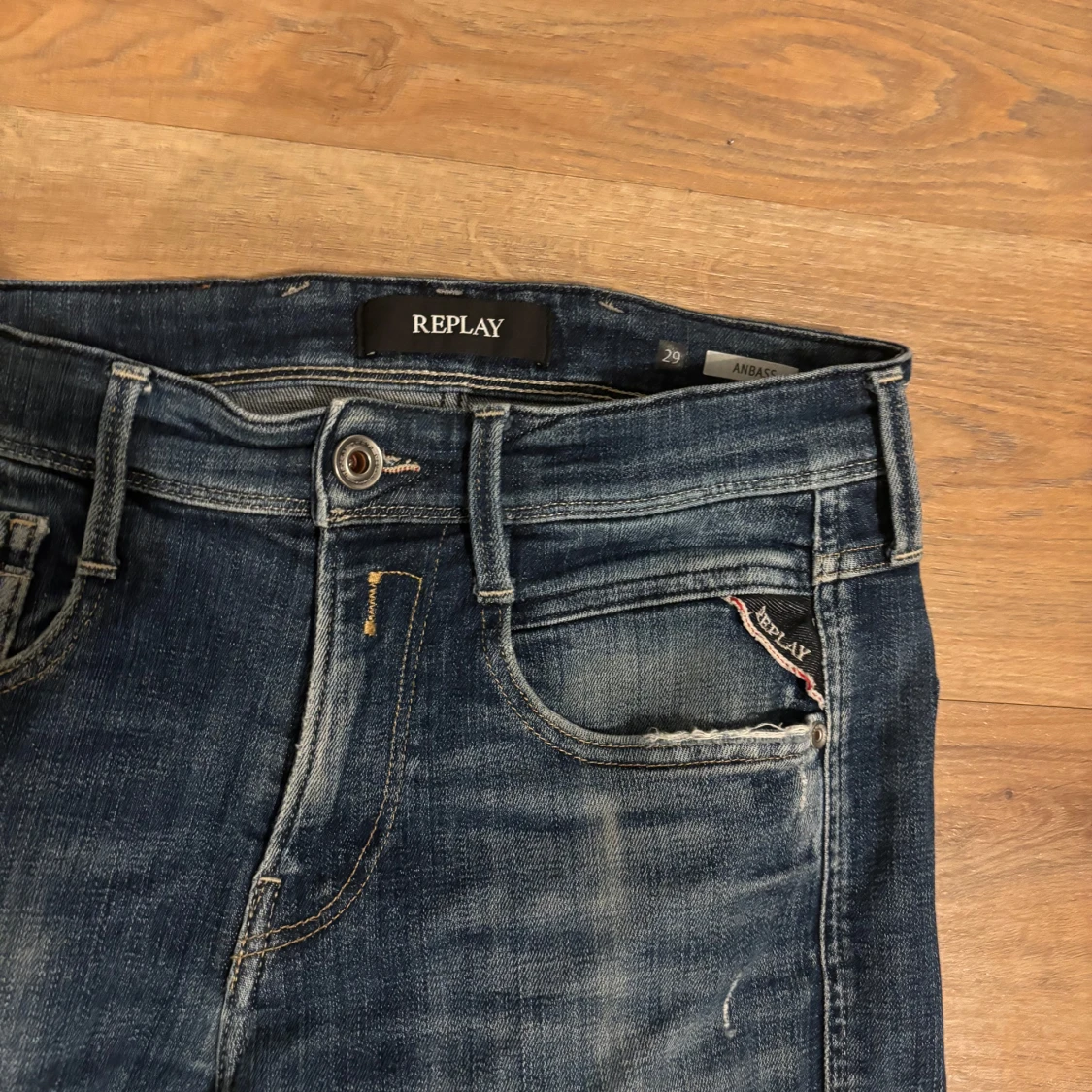 Mörkblå jeans från Replay - 1