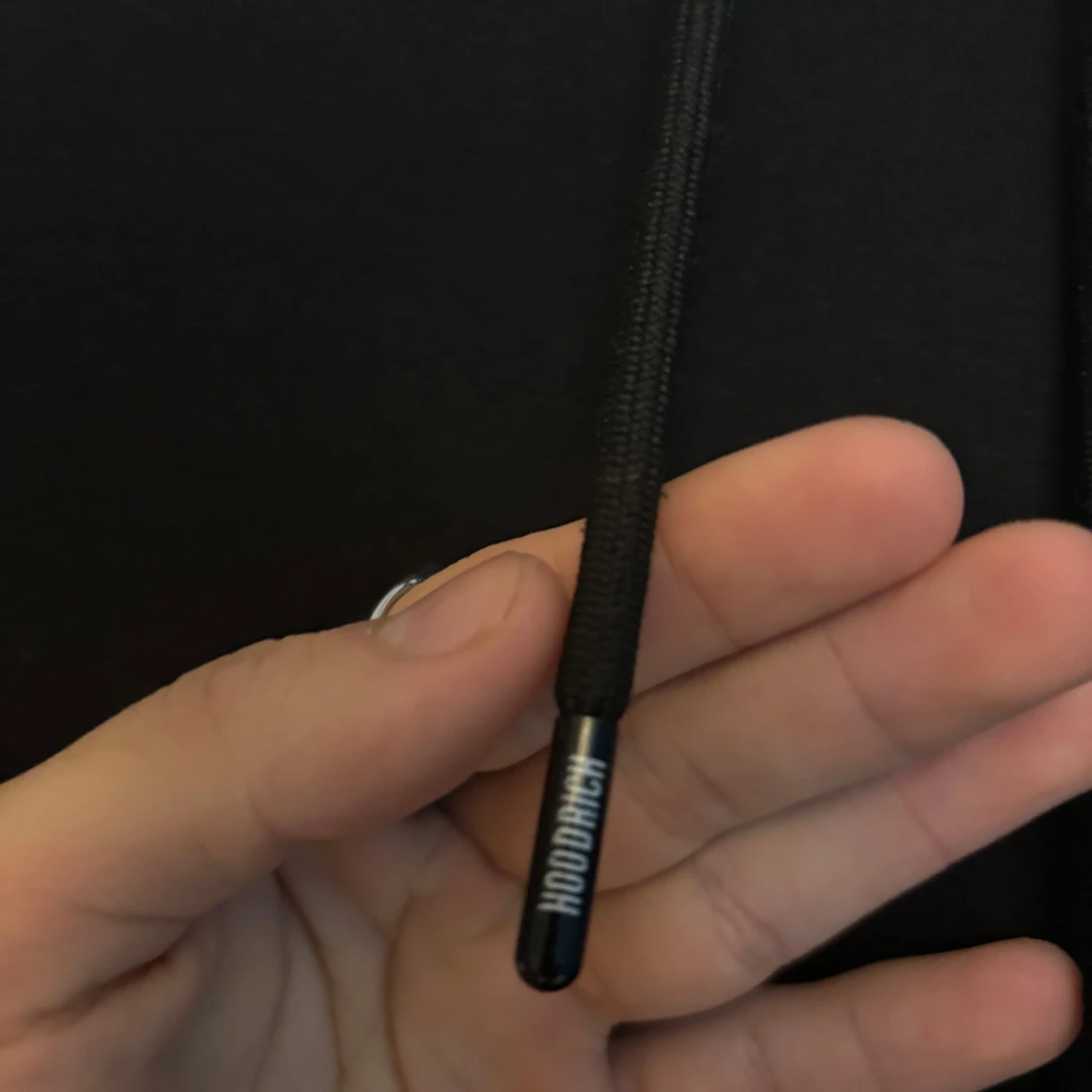 Svart hoodie från Hoodrich - 3