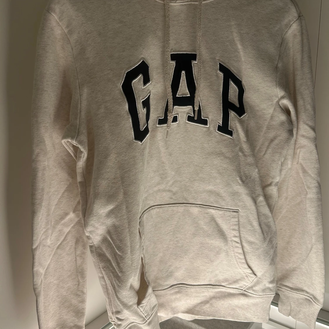 Beige hoodie från GAP - 1