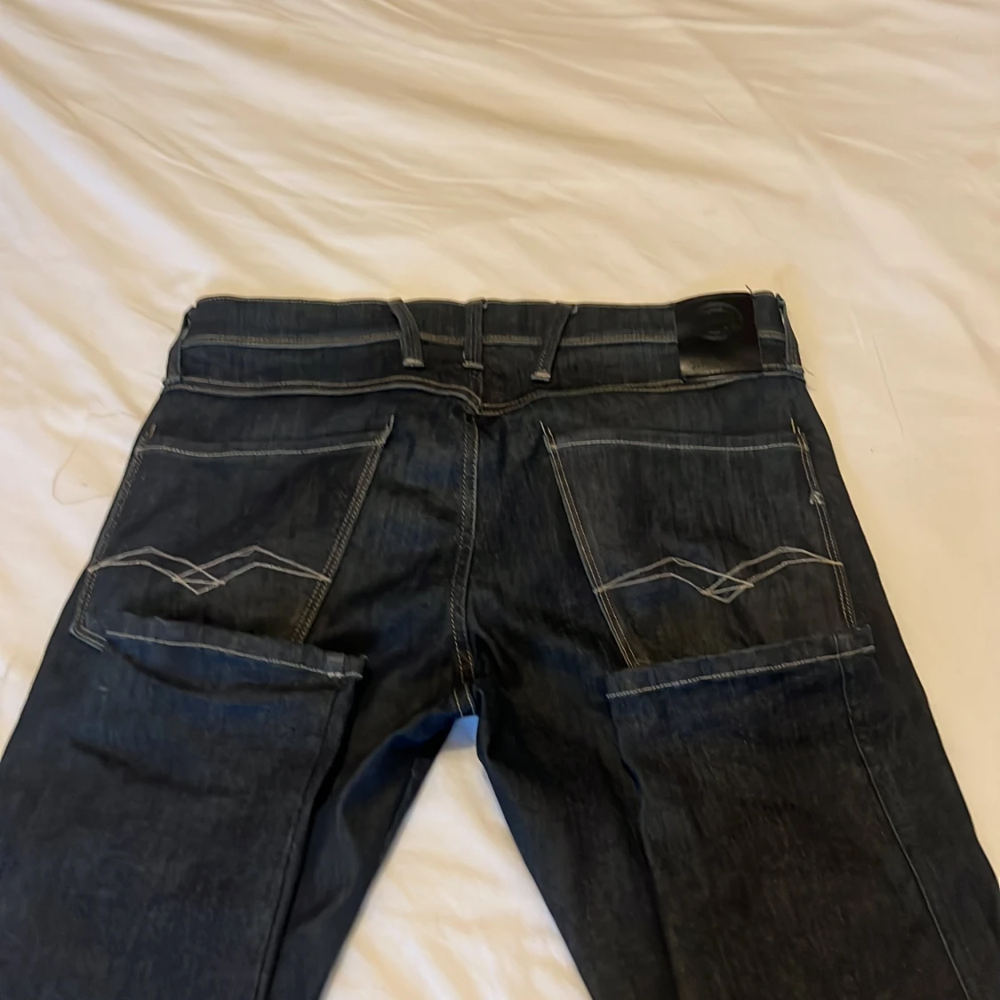 Mörkblå jeans från Replay - 1