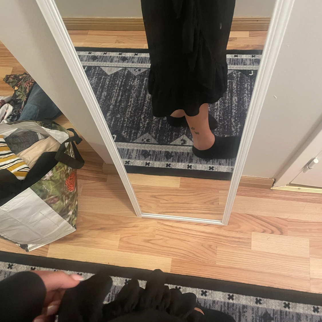 Svart kjol  från ONLY - 1