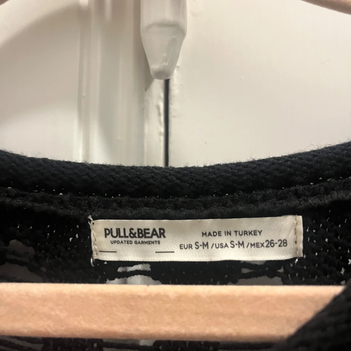 Svart stickad tröja  - 3