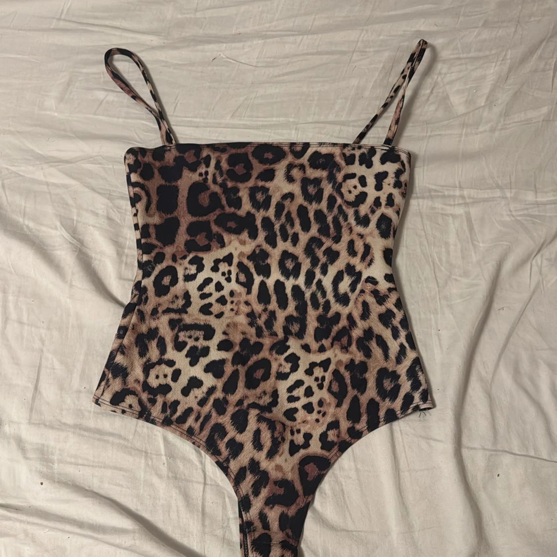 Leopardmönstrad body