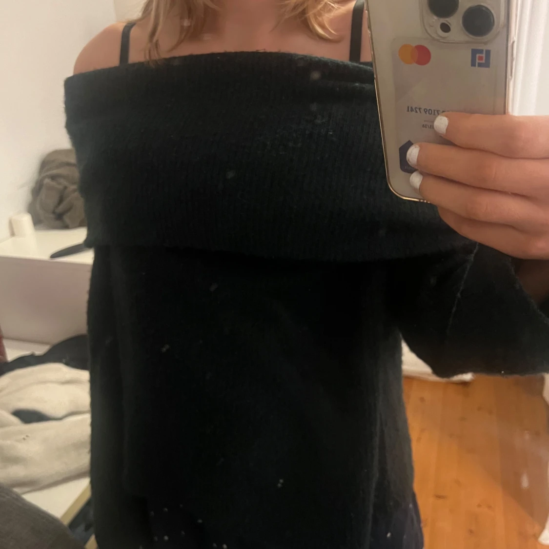 Mörkgrön offshoulder tröja - 90