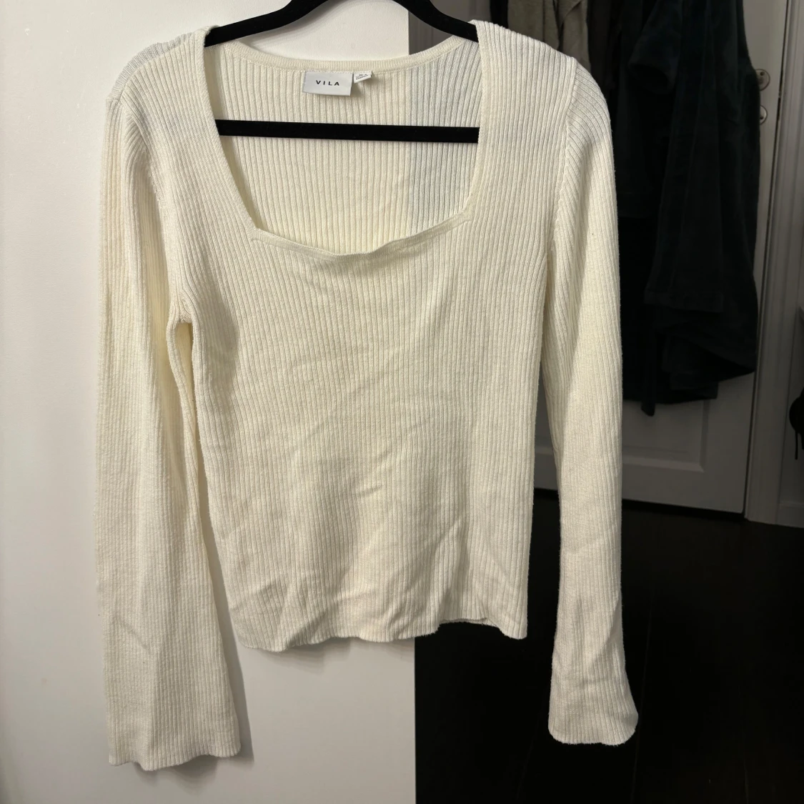 Vit ribbad tröja från Vila - 91