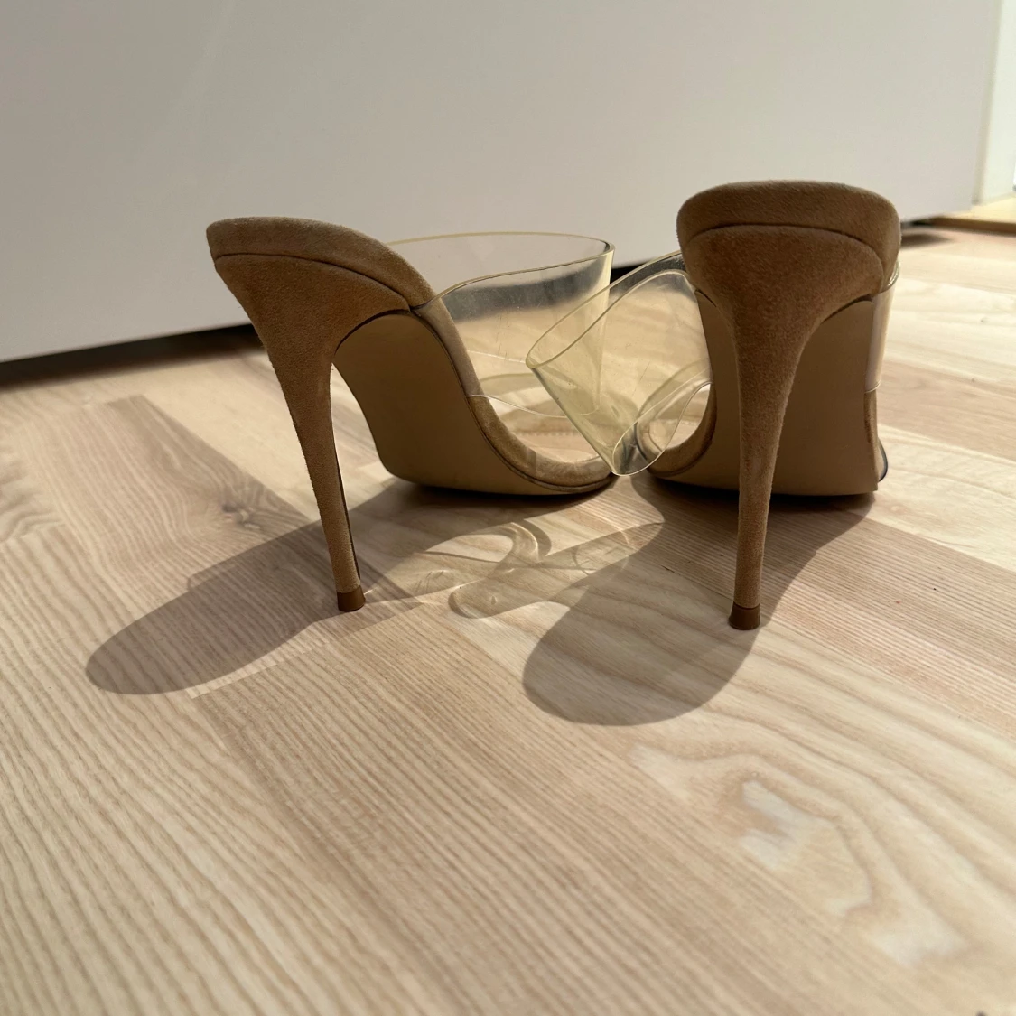 Beige klackskor från Steve Madden - 93